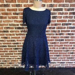 SHANI size 6 Blue Dress